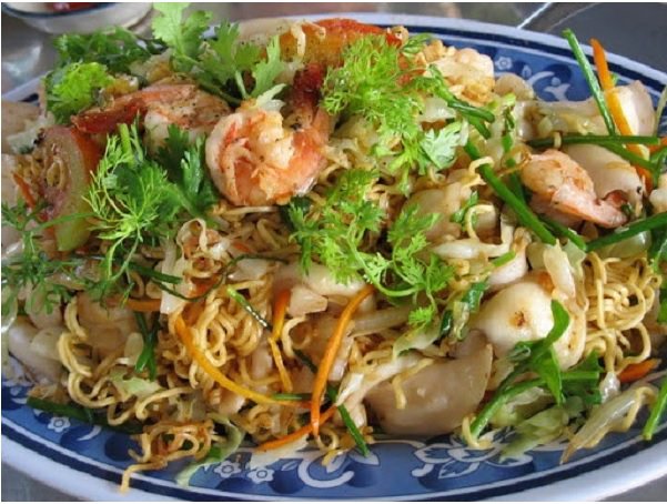 2 cach lam mi xao hai san ngon tai nha don gian  - 7