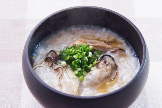 2-cach-nau-chao-hau-ngon-giau-dinh-duong-ma-lai-rat-don-gian-cach-nau-chao-hau-4-1584366162-667-width554height368 2 cach nau chao hau ngon giau dinh duong ma lai rat don gian - 5