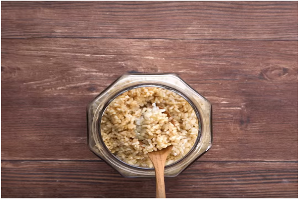 13_20191016003426 voh.com.vn-cach-lam-com-ruou-ngon-anh-12