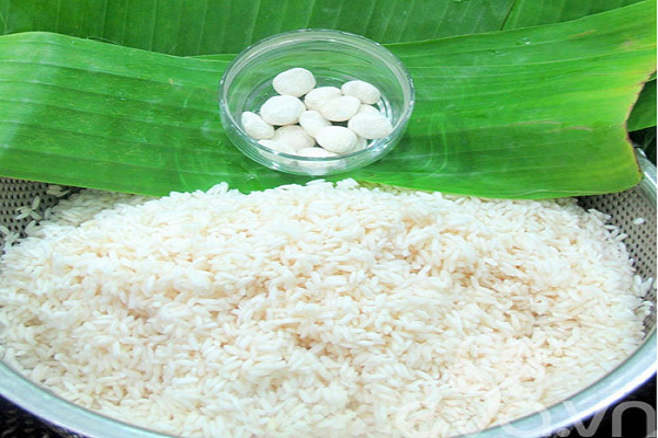 1_20191016002120 voh.com.vn-cach-lam-com-ruou-ngon-anh-0