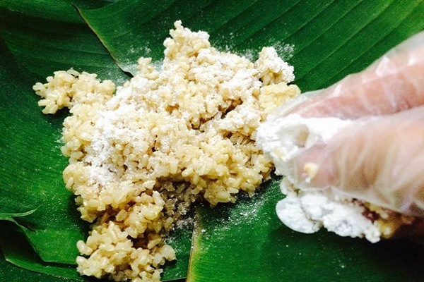 5_20191016002526 voh.com.vn-cach-lam-com-ruou-ngon-anh-4