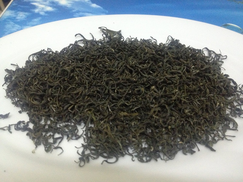 duoi-muoi-bang-ba-che đuổi muỗi bằng bã chè