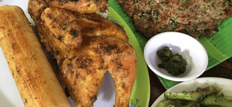 Ảnh: Gà nướng cơm lam. (Nguồn: sưu tầm)