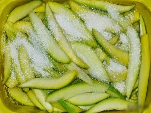 p3_20191005114122 voh.com.vn-cach-lam-xoai-ngam-3