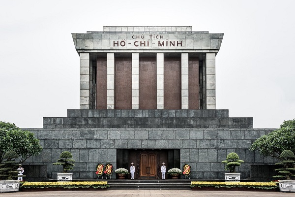 top-10-diem-tham-quan-noi-tieng-o-ha-noi-01 top 10 diem tham quan noi tieng o ha noi 01