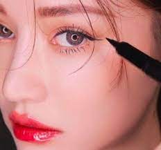 Cách Vẽ Eyeliner Cho Mắt Buồn