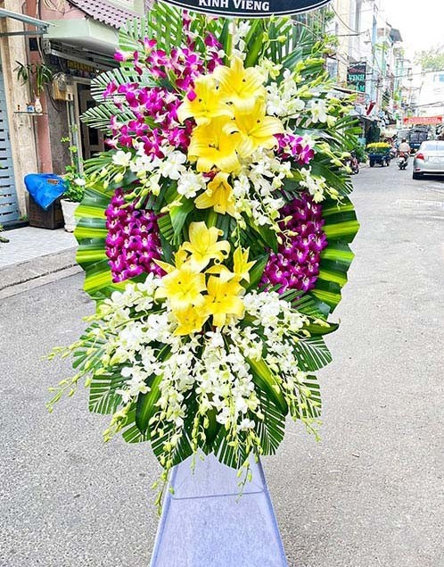 Hoa Chia Buồn - Tiễn Biệt